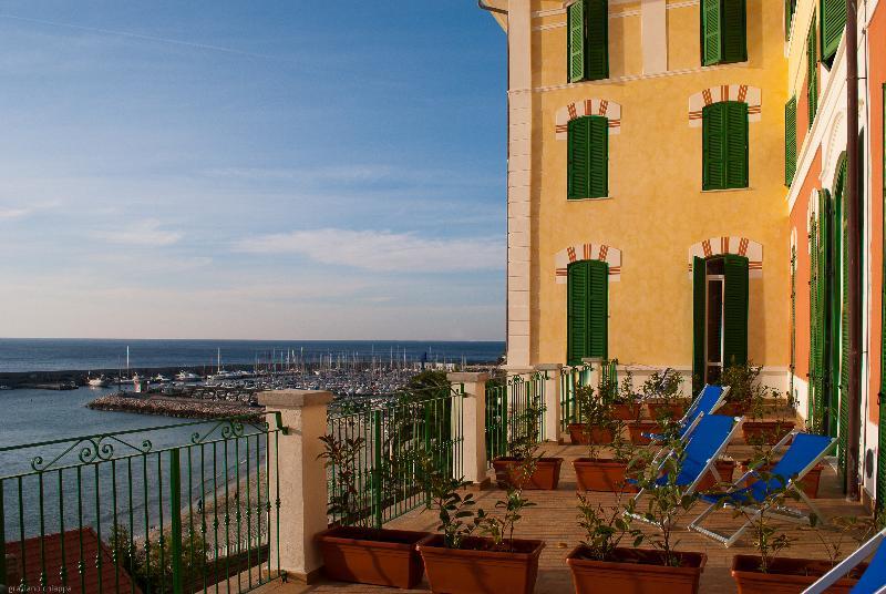 Hotel Del Golfo Finale Ligure Extérieur photo
